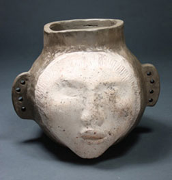 Studio Discovery Tour artist Doric Jemison-Ball: Cherokee head pot 3
