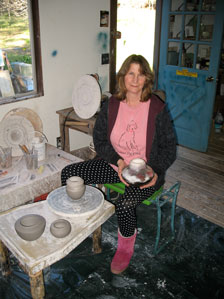 Studio Discovery Tour artist Miriam Owen