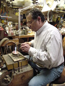 Studio Discovery Tour artist Walt Rush