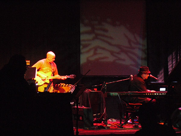 Bob Bralove & Henry Kaiser; photo by PT Nunn