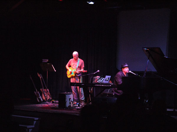 Bob Bralove & Henry Kaiser; photo by PT Nunn