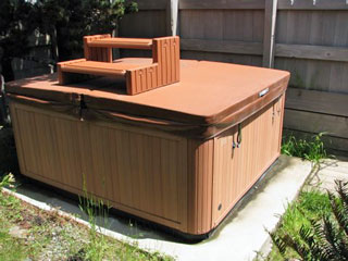 Art (and more!) Off The Wall: hot tub