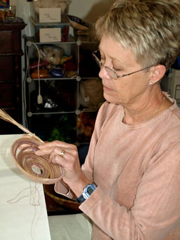 Gerda Randolph: Pine Needle Basket Making