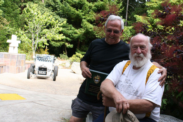 Jim Grenwelge presents Kent Fuller with his inaugural Jim Grenwelge Terrace Award