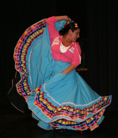 Coast Folkloric Dancers