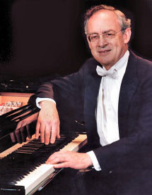Roy Bogas